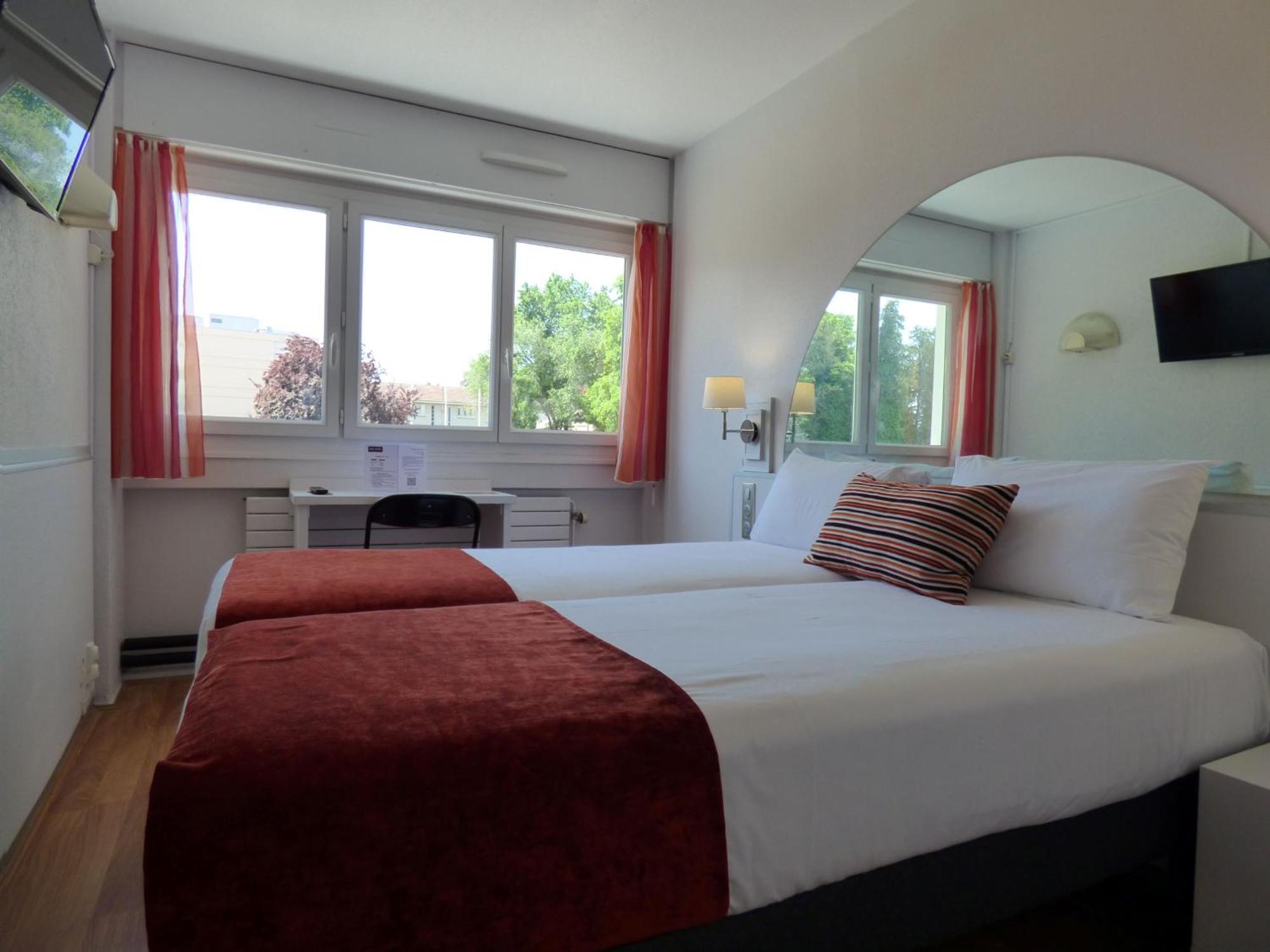 Escatel Hotel